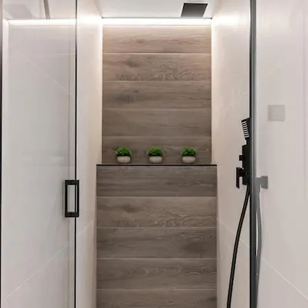 Benavista 1 By Asola *